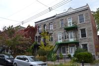 Stadtrundfahrt in Montreal - Typische Außentreppen