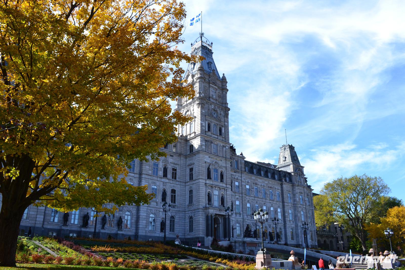 Abschied von Quebec - Parlament