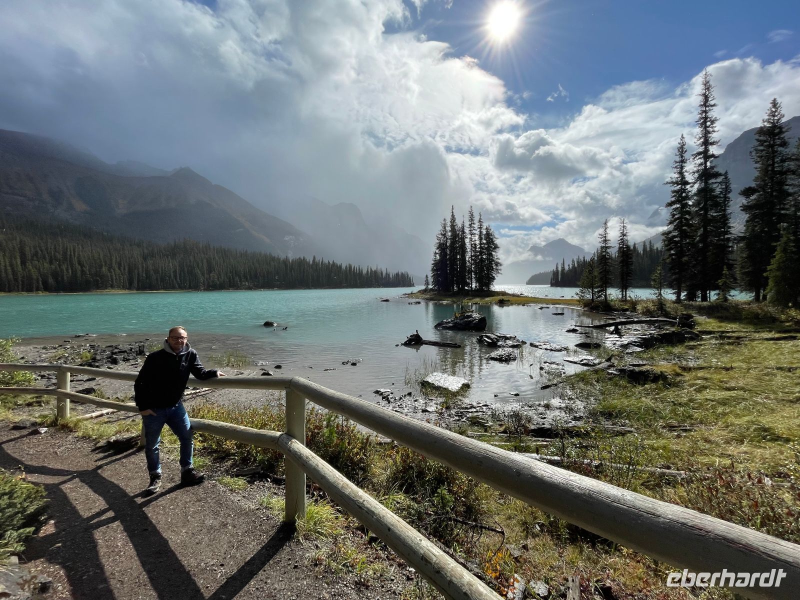 Maligne Lake - Jacob Spangenberg auf Spirit Island