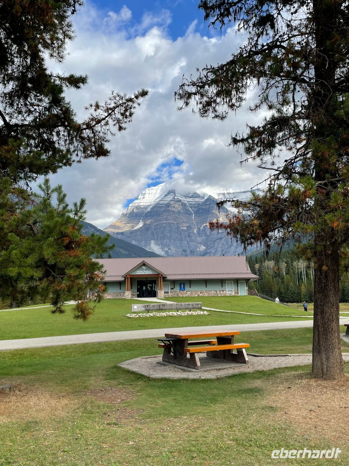 Mount Robsen Visitor Center