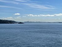 wir sehen von weiten die Stadt Vancouver