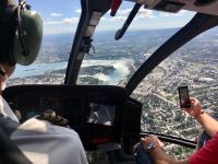 So ein Heliflug ist toll, schau die Faelle