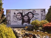 Kunst auf Mauern in Chamainus auf dem Weg nach Victoria