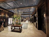 Im Foyer des Chateaux de Frontenac, Quebec