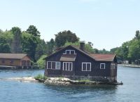 Hier reicht die Insel gerade für das Haus, 1000 Inseln 