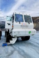 Mit diesem Mobil fahren wir auf den Gletscher hoch