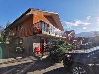 Bequeme Holzhütten mitten im Wald, Beckers Chalet