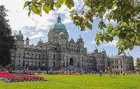 Parlamentsgebäude im neobarocken Stil in Victoria, der Hauptstadt Vancouver Islands