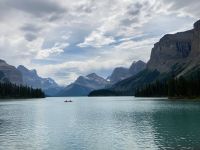 4. Tag – Jasper-Nationalpark – Maligne Lake und Bootsfahrt zur Spirit Island