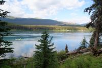 51 Wanderung am Maligne Lake