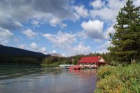 53 Maligne Lake