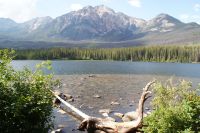 72 Blick auf Pyramid Mountain