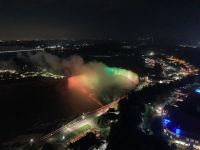 2. Reisetag – Niagarafälle bei Nacht