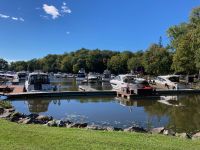 6. Reisetag – Parc Omega – Mittagspause im Château Montebello