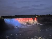 Niagara bei Nacht (3)