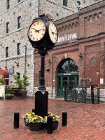 ...im Historic Distillery District (6)