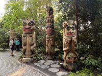 An der Capillano Suspension Bridge (4)