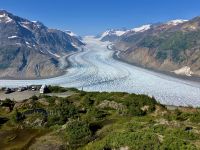 Salmon Gletscher von oben, wer sieht unseren Bus ?