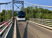 Unser Bus auf der Hawelgiet Bruecke