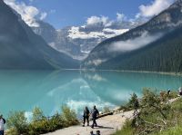 Lake Louise bei Sonnenschein