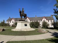 8. Reisetag – Von Toronto nach Banff – Stadtrundfahrt in Calgary – Fort Calgary