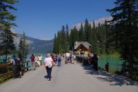 Am Emerald Lake 5