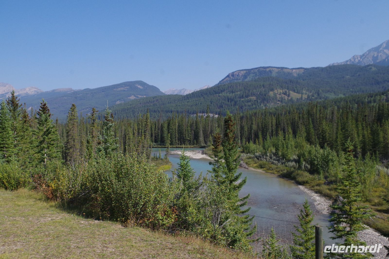 Bow River und Castle Mountain