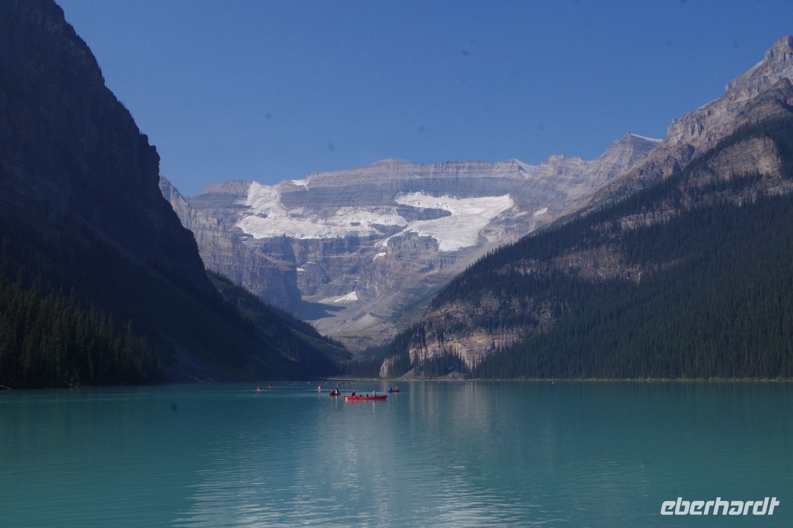 Lake Louis mit Victoria Gletscher im Hintergrund
