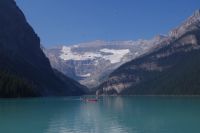 Lake Louis mit Victoria Gletscher im Hintergrund