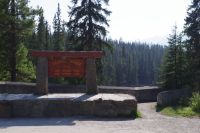 Schild Natural Bridge im Yoho Nationalpark