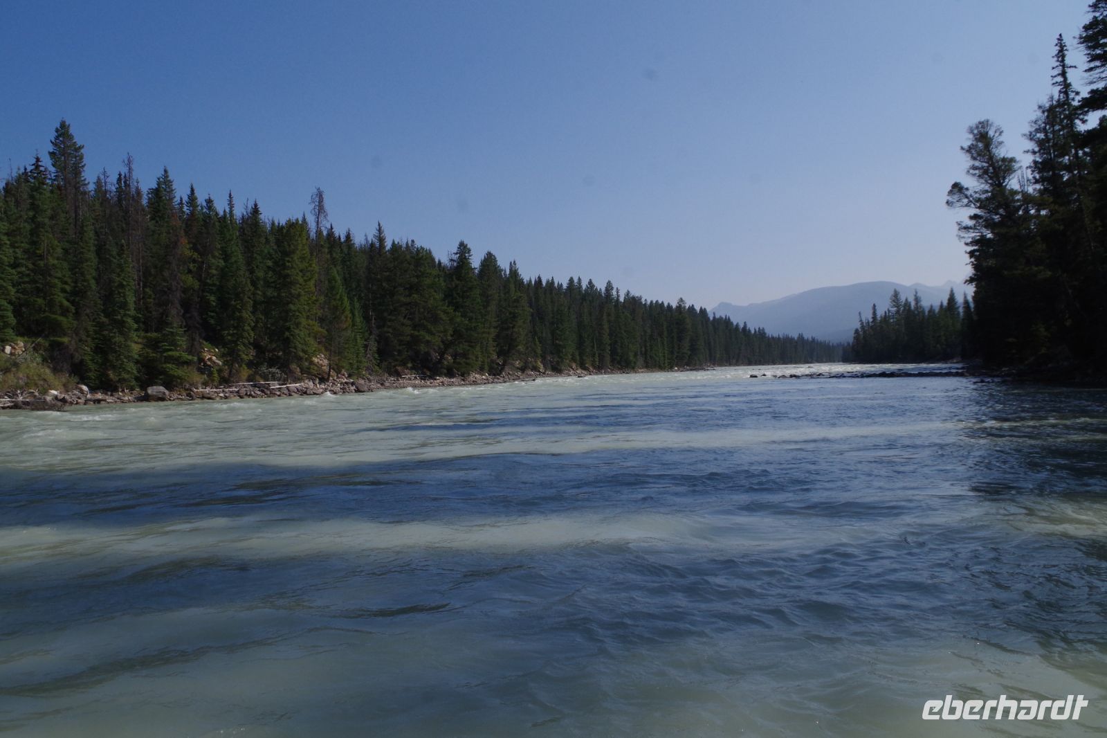 Blick vom Athabasca River Rafting