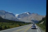 Panoramasstraße Icefieldsparkway mit Athabasca Gletscher