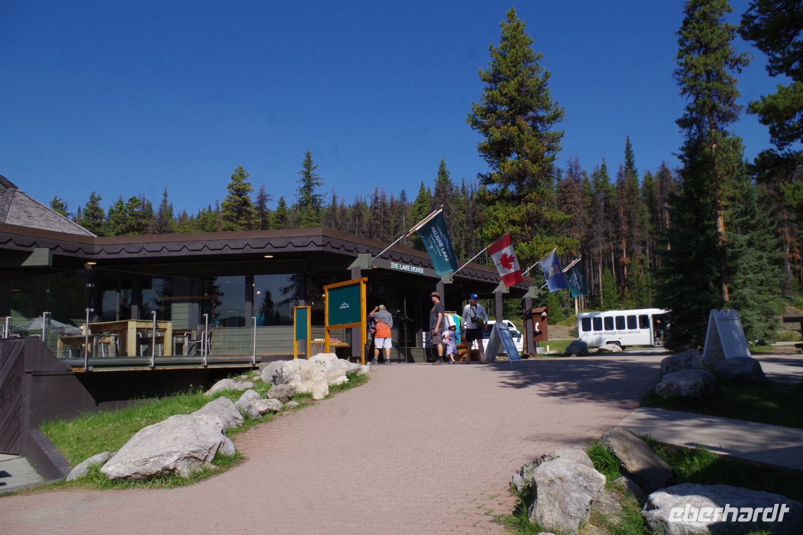 Blick auf das Lake House am Maligne Lake