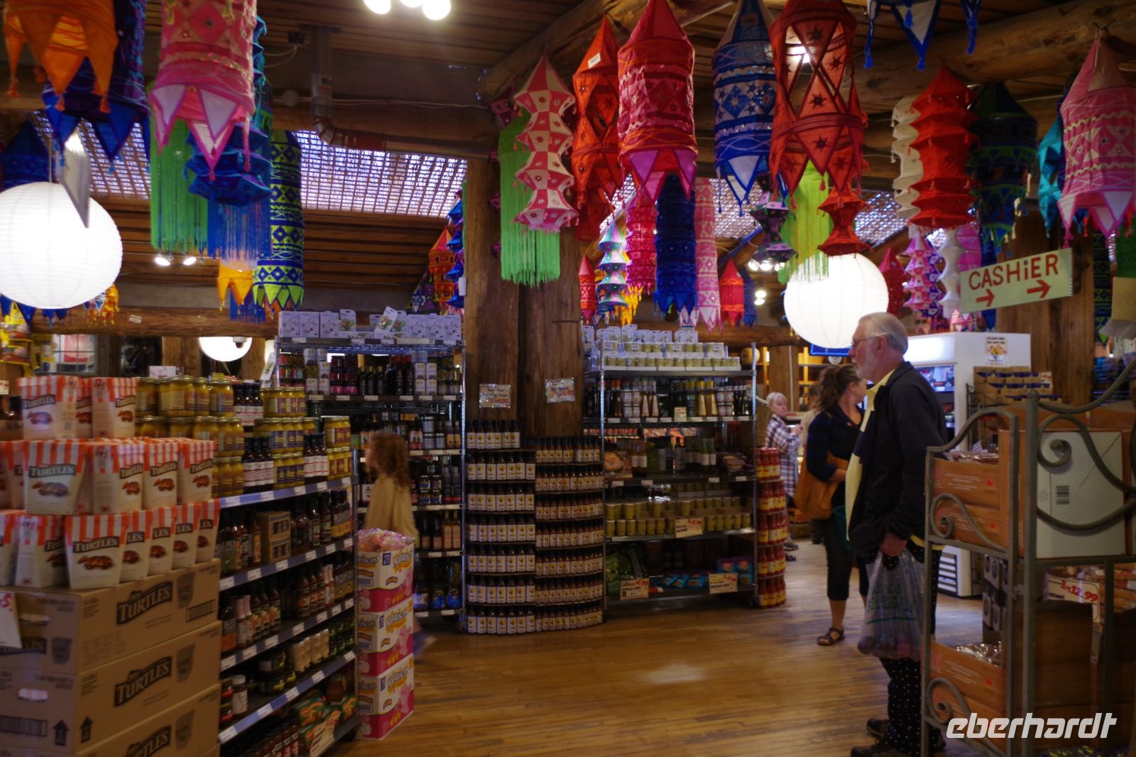 Bunter Markt in Coombs 2