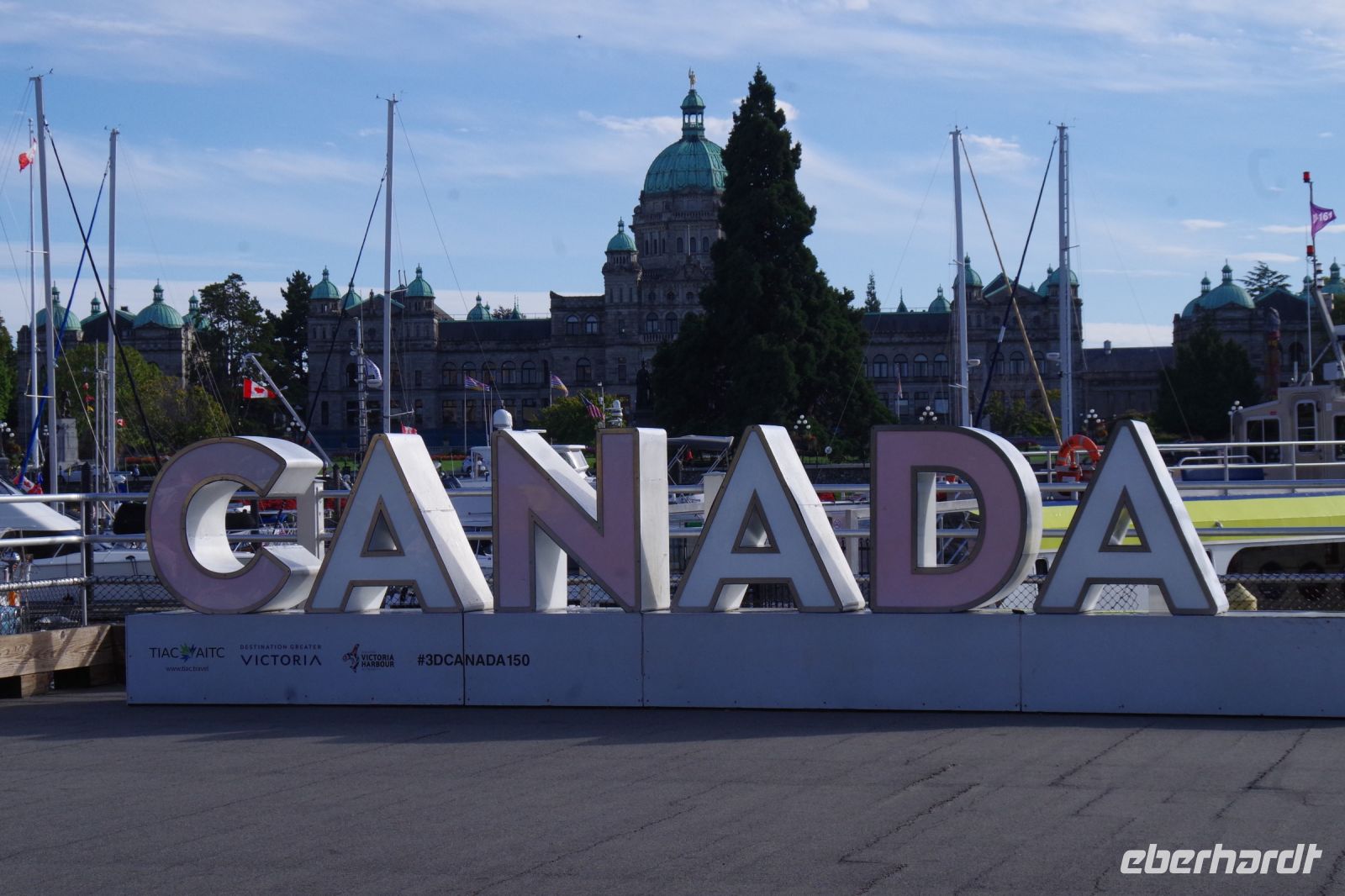 Canada mit Parlament im Hintergrund, Victoria