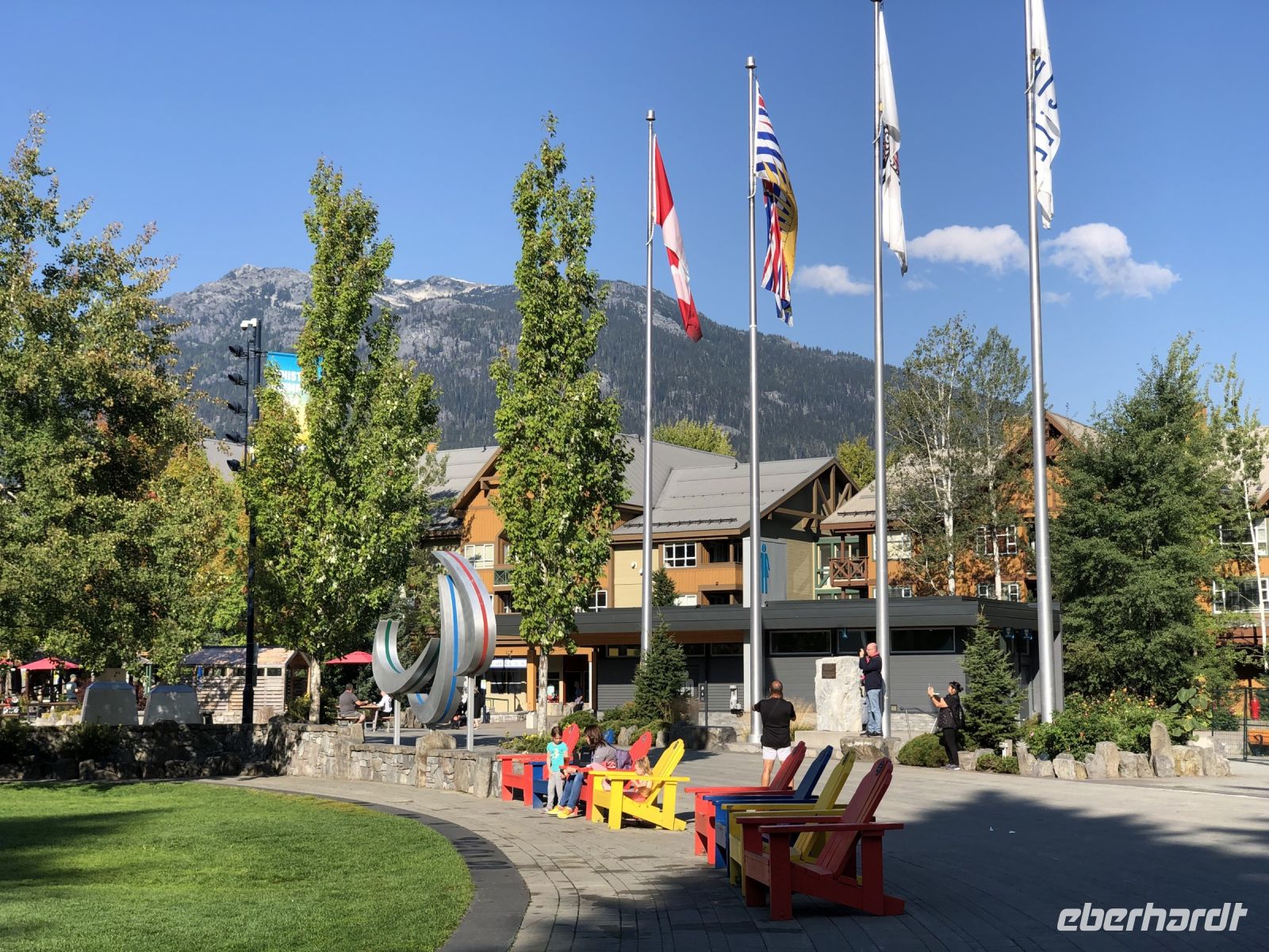 Stadtzentrum_von_Whistler_7