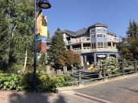 Stadtzentrum_Whistler_2