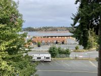 16. Reisetag – Von Tofino nach Victoria – Zwischenstopp in Chemainus – Blick zum Sägewerk