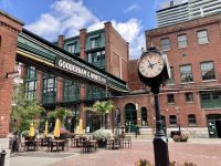 6. Reisetag – Stadtrundfahrt in Toronto – Spaziergang durch den Distillery District