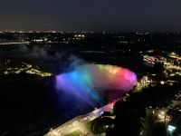 7. Reisetag – Von Toronto nach Niagara Falls – Niagarafälle bei Nacht vom Skylon Tower