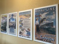 11. Reisetag – Ausflug im Jasper-Nationalpark – Aufenthalt in Jasper – Historische Werbeplakate im Bahnhof