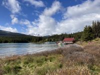 11. Reisetag – Ausflug im Jasper-Nationalpark – Aufenthalt am Maligne Lake – Historischer Bootsschuppen