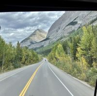 Fahrt durch die Rockies auf der Parkstrasse