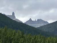 Die Kirche und die Ruine