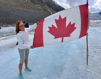 Auf dem Athabasca Gletscher beim Columbia Eisfeld