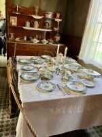 Tischlein Deck Dich englisch