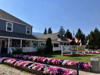 Einfahrt zur Hat Creek Ranch