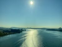 Blick von der Lions Gate Bruecke aus. Richtung innerer Hafen