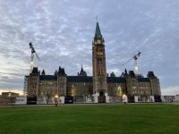 5. Reisetag – Durch den Algonquin Park nach Ottawa – Abendspaziergang zum Parlamentsgebäude