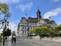 7. Reisetag – Stadtrundfahrt durch Montréal – Rathaus am Place Jaques Cartier